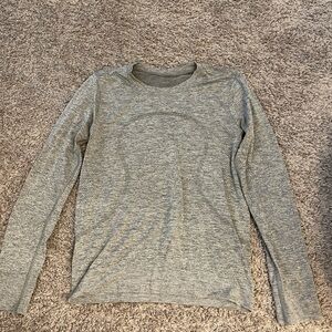 Swiftly Relaxed Long Sleeve